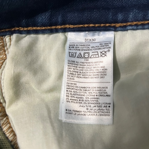 Old Navy 31x30 Slim Built-InTough Jeans - Picture 10 of 11